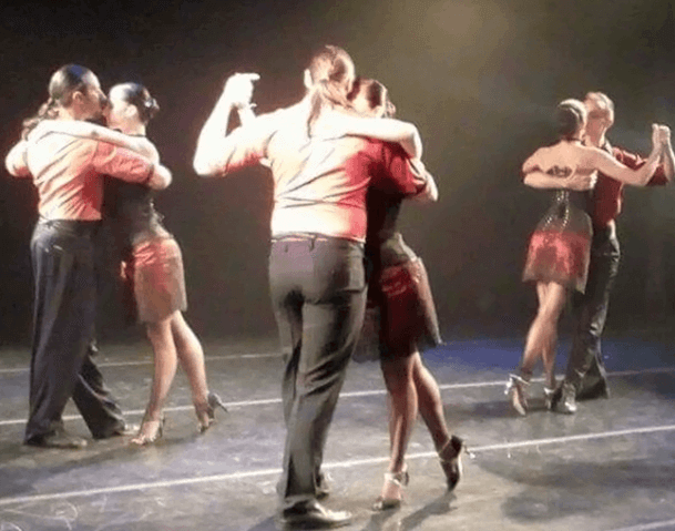 Dança de Salão - Tangará cia de dança
